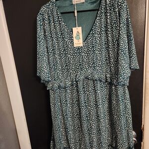 NWT Womens 14 Green Dress